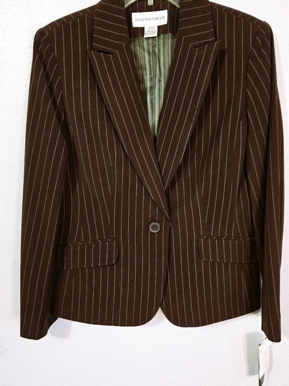 Jones New York Women's Dark Brown/White 2 PC Pinstripe Pant Suit Size 10 - Picture 6 of 10